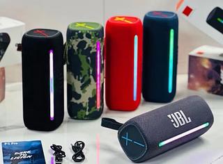 Caixa de Som Bluetooth Grande Extra Bass 20W com LED RGB P5 PR Tem um vídeo