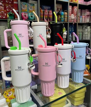 Lançamento Copo Garrafa Térmica 1200ml com marca stanley